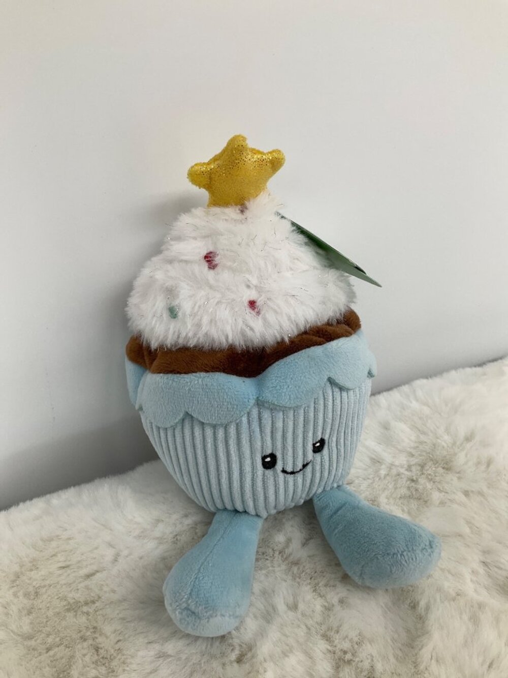 Gigglescape Cupcake 7" Plush Stuffed Plush Toy NEW with tags - Picture 4 of 5